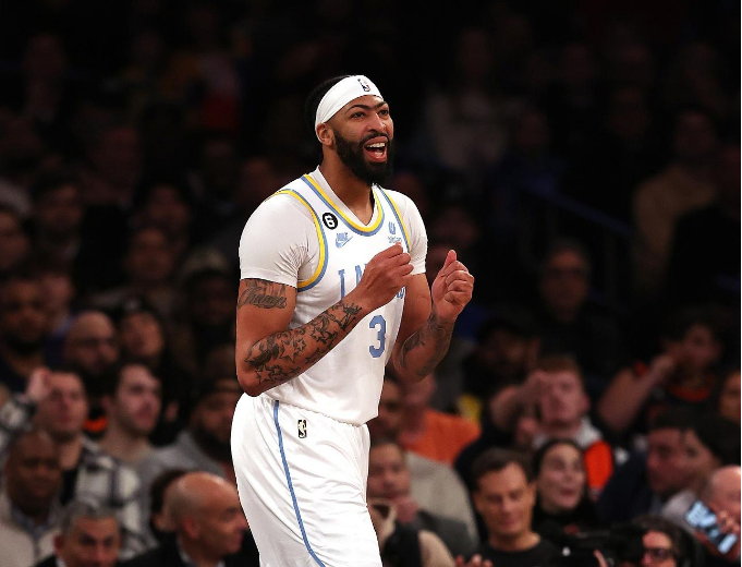 问鼎-关于浓眉哥迎来三赛季高光表现，西班牙队球迷沸腾！的信息