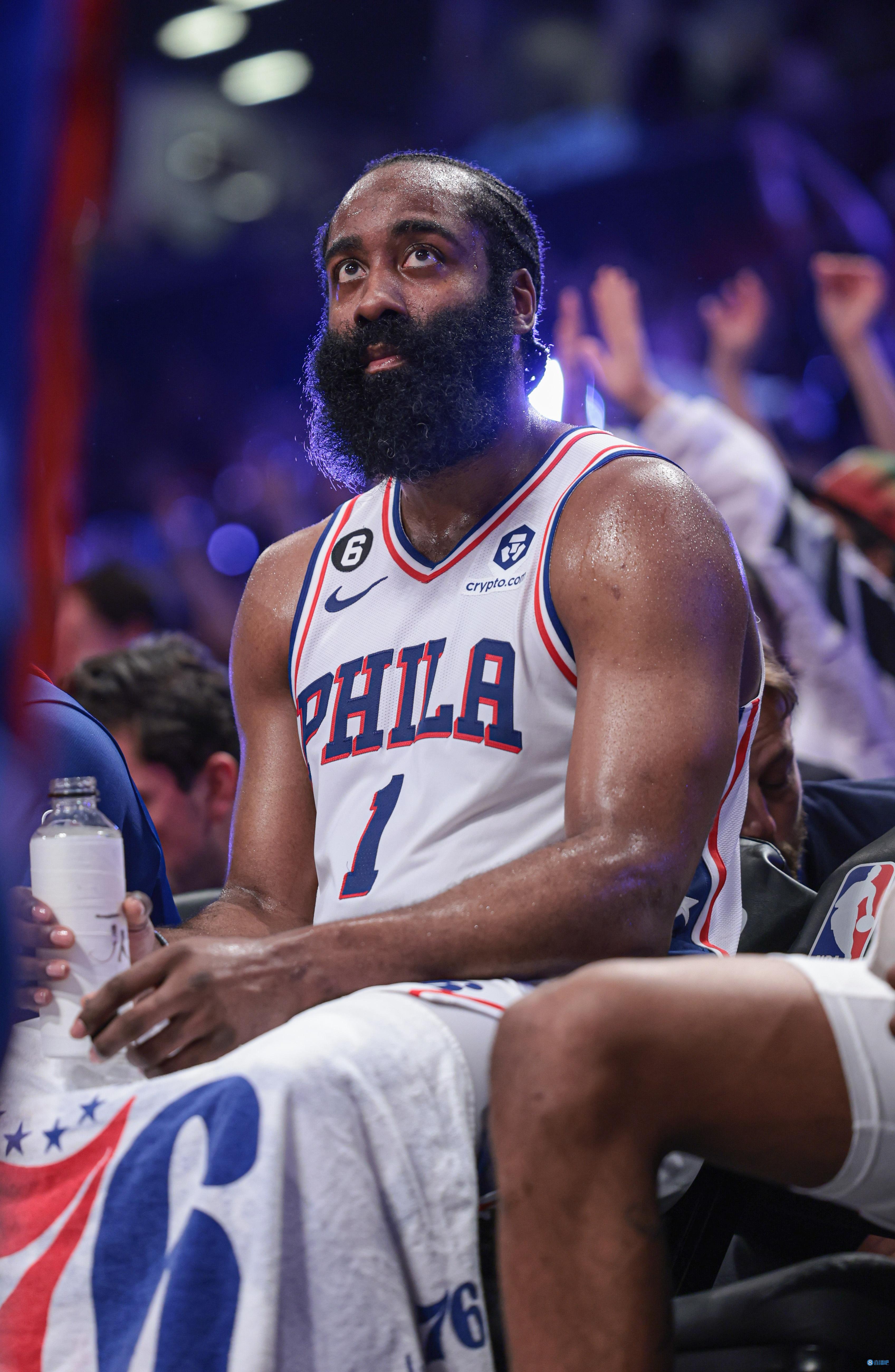 问鼎娱乐-哈登新星高光表现表现惊艳，勇士未来可期！的简单介绍