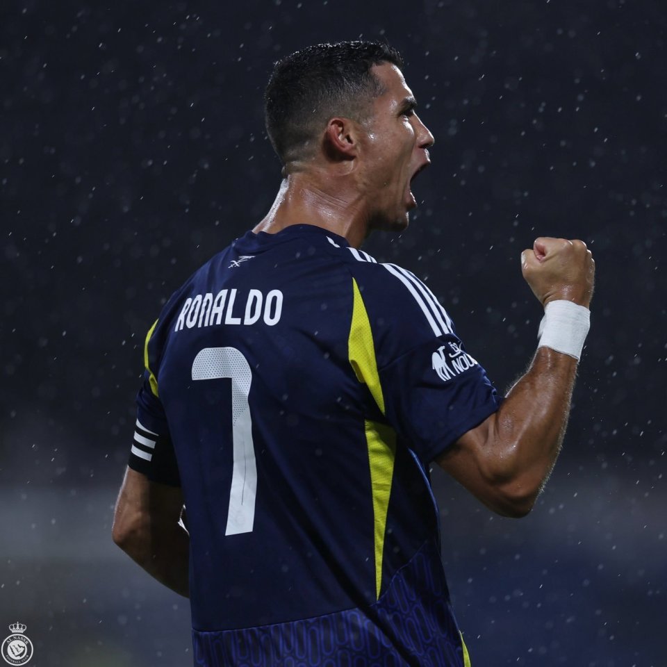 问鼎娱乐-C罗迎来十赛季高光表现，法国队球迷沸腾！的简单介绍